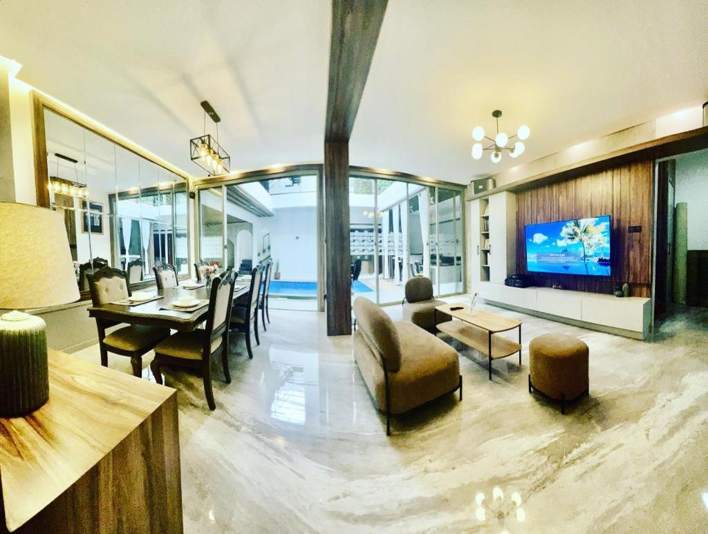 Вілла Radja House Cipaku Indah Бандунг Екстер'єр фото